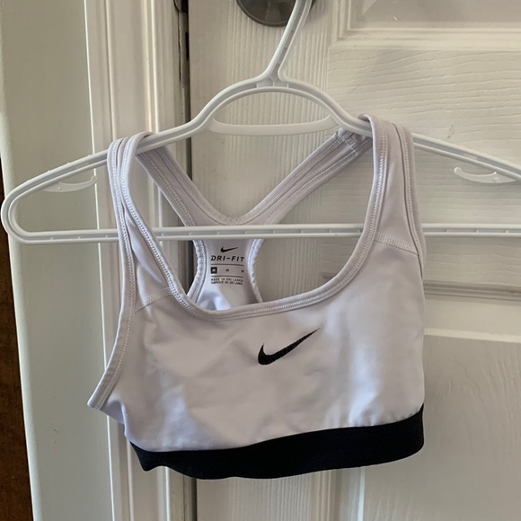 Nike sports bra - Picture 1 of 1